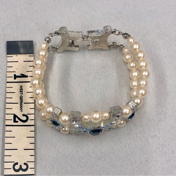 Vintage 2 Strand faux pearl blue rhinestone bracelet - Picture 10 of 16